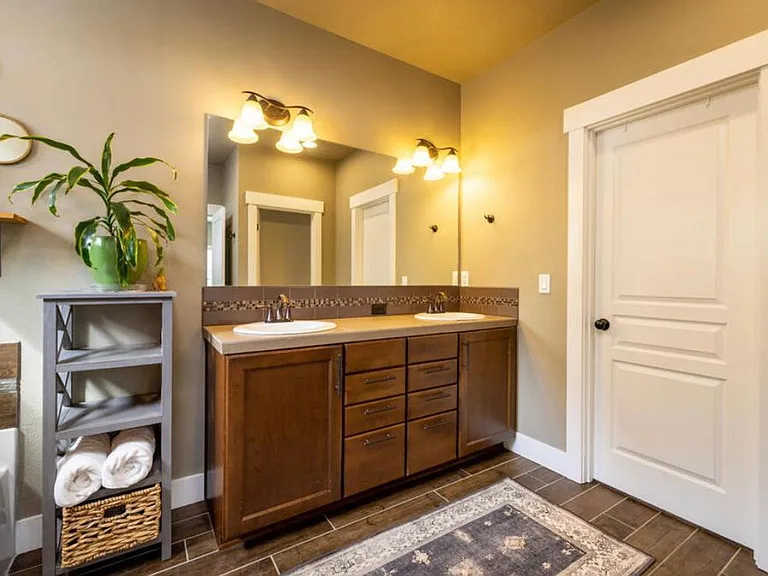 1087 Timber Mountain Ln — Photo 5