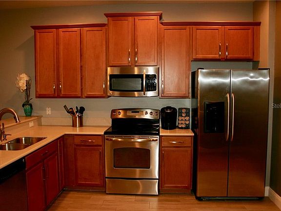 5th image of 106 Windflower Way