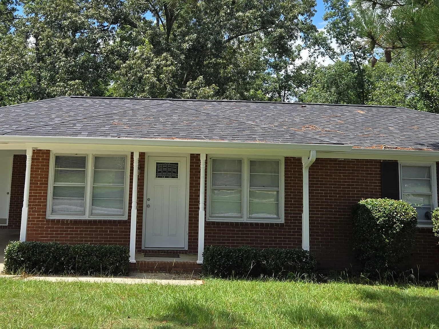 4 bed, 1.5 bath, 1196 sqft, $1,500 — Photo 1