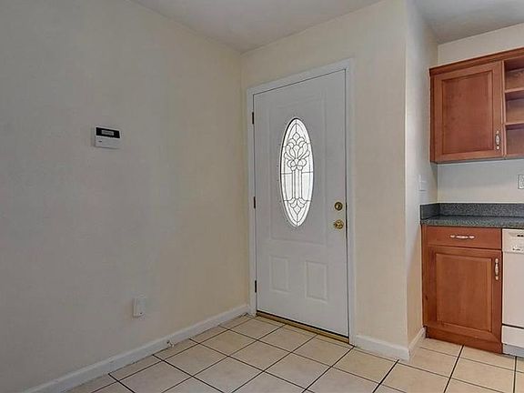 3rd image of 1142 Hillside Ave #B4d