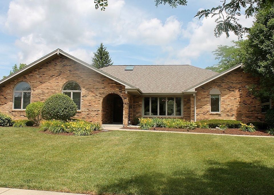 Oversized Ranch, Front View
