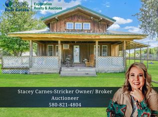 300 S Maple Ave, Erick, OK 73645