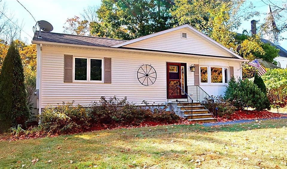 1st image of 8 Bazeley Ave