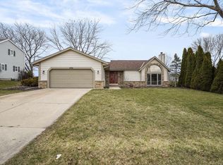 4112 W Central Ave, Franklin, WI 53132