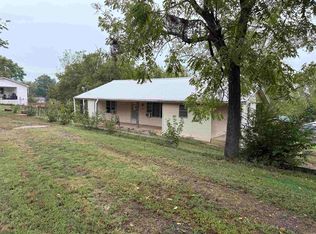 400 Canaan Rd, Marshall, AR 72650