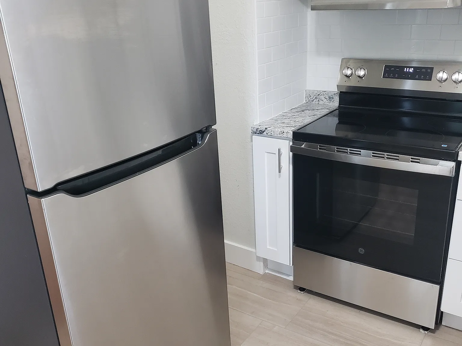2 bed, 684 sqft, $1,700 — Photo 2