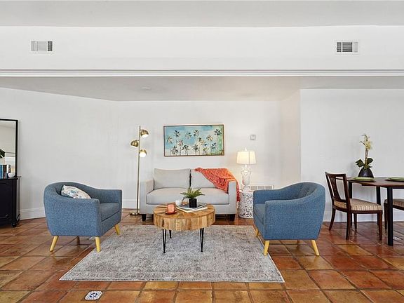4th image of 2801 Saint Charles Ave #103