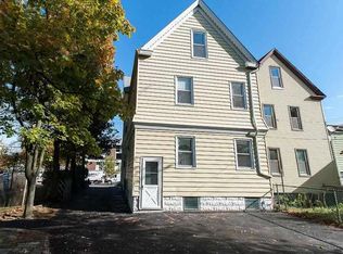 44 W 27th St #1, Bayonne, NJ 07002
