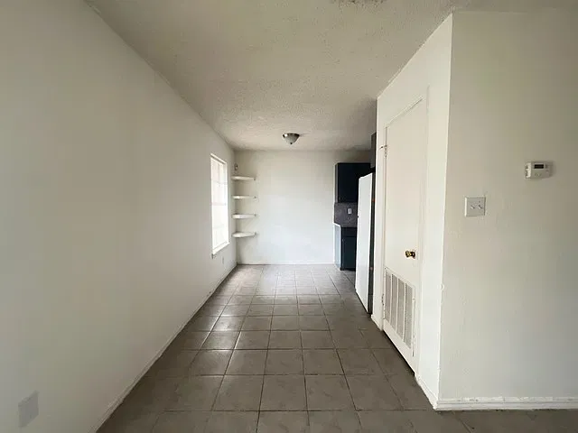 120 East Schunior Street New Owner Snj - 2 — Photo 3