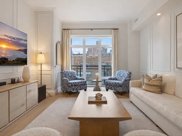200 East 83rd Street image 1 of 36