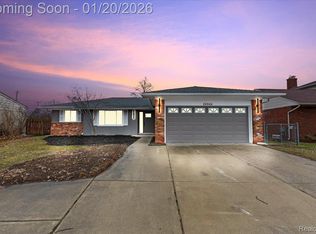 26044 Cherry Hill Rd, Dearborn Heights, MI