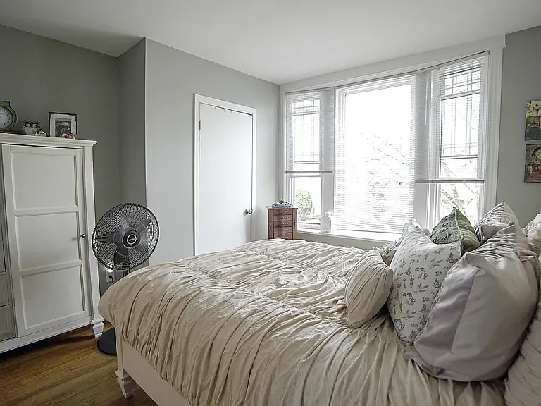 2545 N Springfield Ave #1 — Photo 8