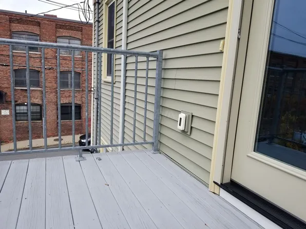 119 Central St #2, Somerville, MA 02145