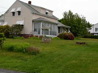 71 Old Whipple St, Cumberland, RI 02864