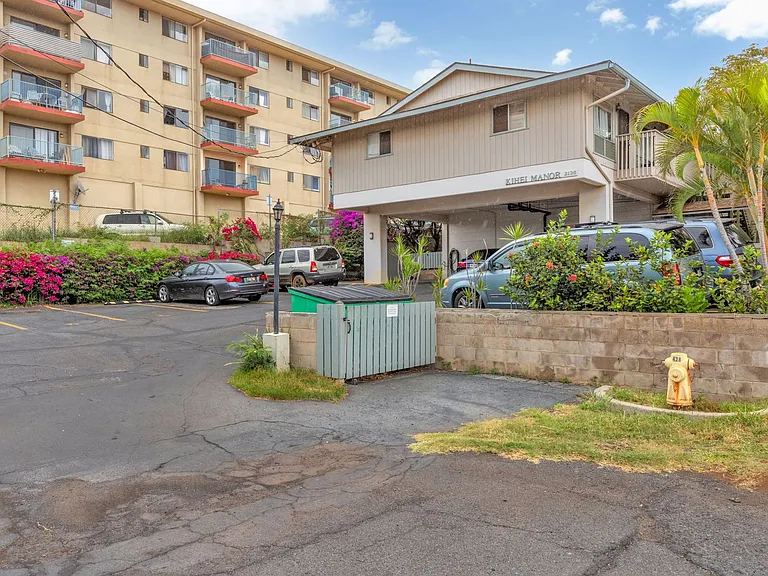 2136 Konou Pl #202 — Photo 18
