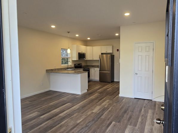 24 N Jefferson Ave #1