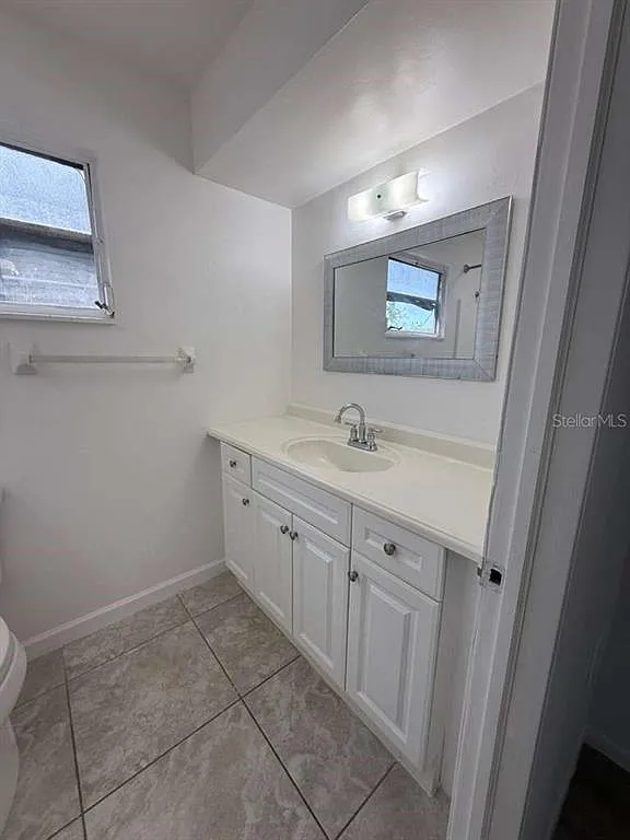 2 bed, 2.0 bath, 888 sqft, $1,550 — Photo 4