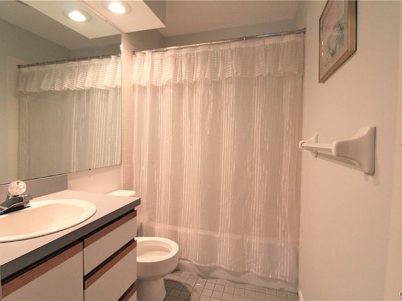 3rd image of 401 White Heron Cir