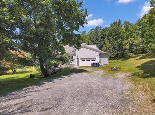 97 Cromwell Hill Rd, Monroe, NY 10950