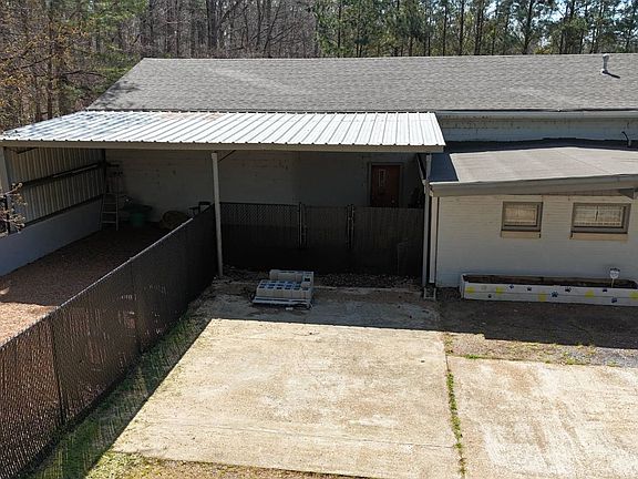 4th image of 920 Ej Henry Rd