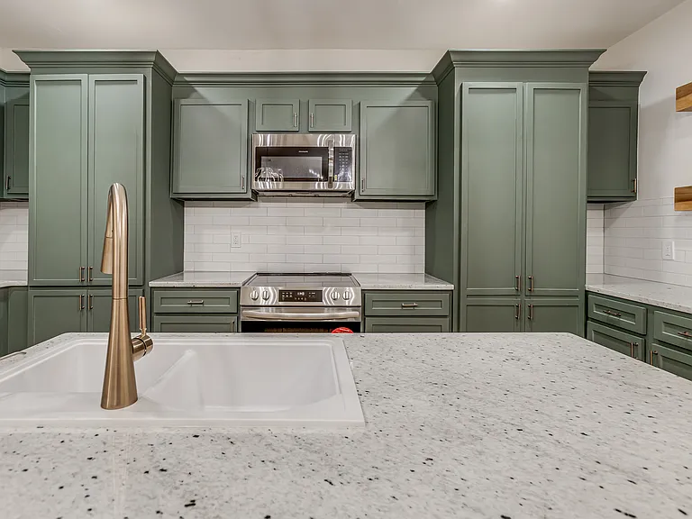 1723 W Park Pl — Photo 24