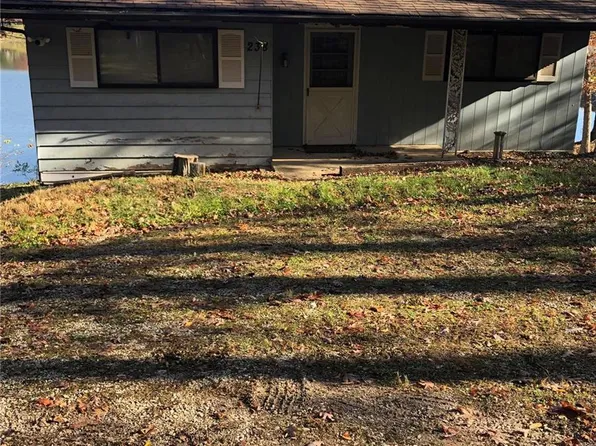 238 S Lake Dr, Hillsboro, MO 63050