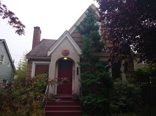 2650 47th Ave SW, Seattle, WA 98116