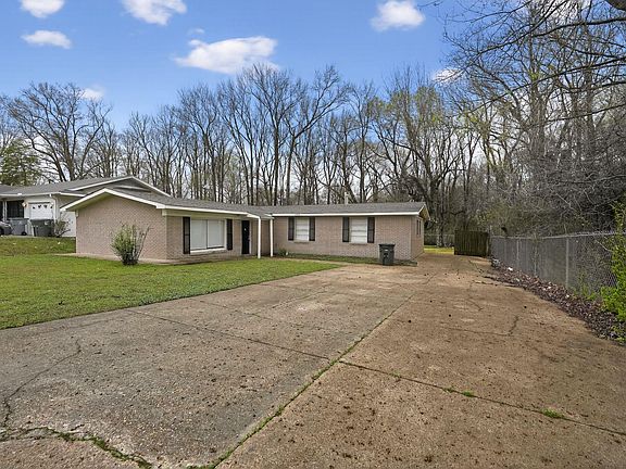 3rd image of 1748 Hester Rd