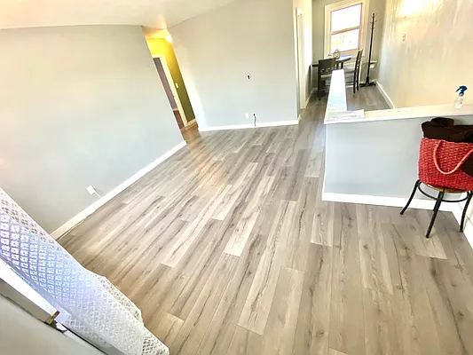 Sold by Winzone Realty Inc | media 12