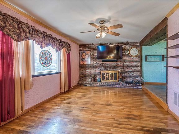 3rd image of 57 Elderwood Ln