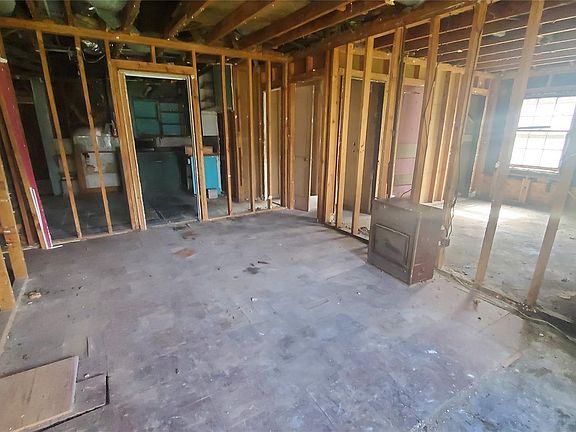 5th image of 4821 Burma Rd