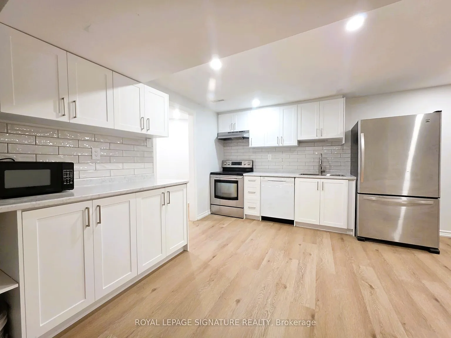 2 bed, $1,899 — Photo 1