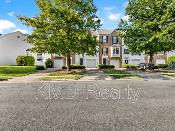 940 Tiger Ln, Charlotte, NC 28262