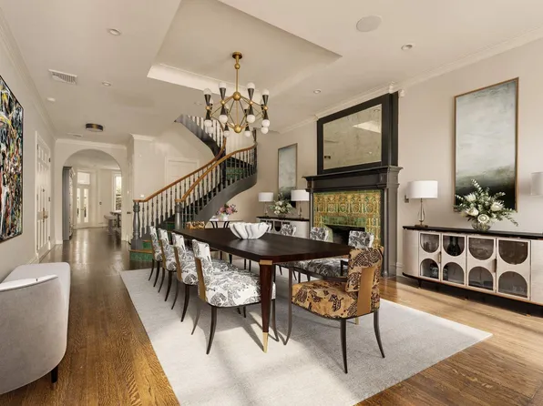 243 East 17th Street image 5 of 43