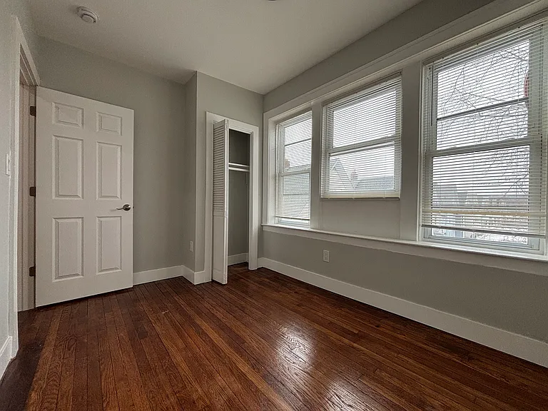 70A303 Circular Ave — Photo 8