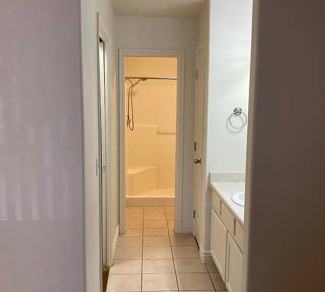 444 Sunland Dr — Photo 11