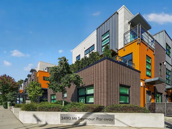 3490 Mount Seymour Pkwy #18, North Vancouver, BC V7H 1G5
