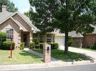 6303 Suffolk Dr, Arlington, TX 76001