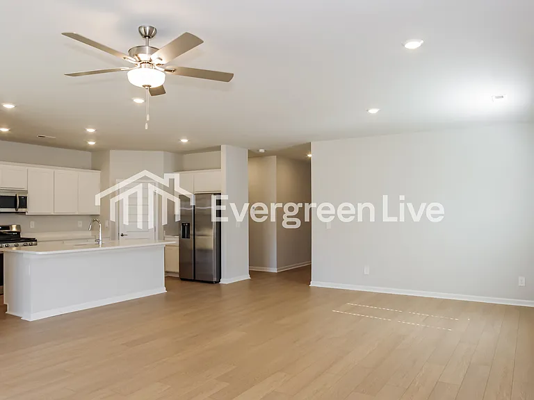 14797 Mountain Stream Dr — Photo 3