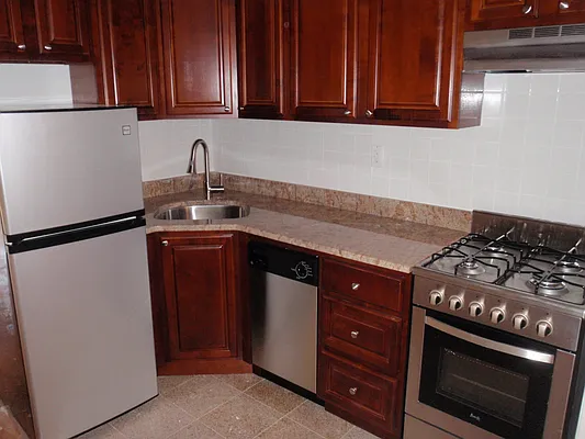 Rented by Rental Solutions Inc | media 23
