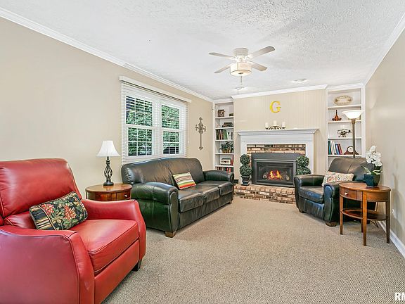 5th image of 2332 Belle Ave