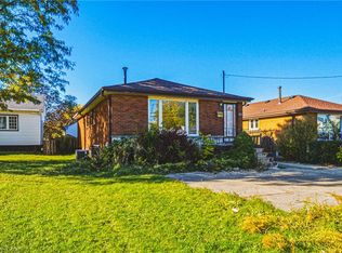 928 Upper Gage Ave, Hamilton, ON L8V 4K9