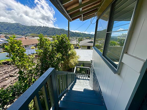 5th image of 2454 Waolani Ave #A