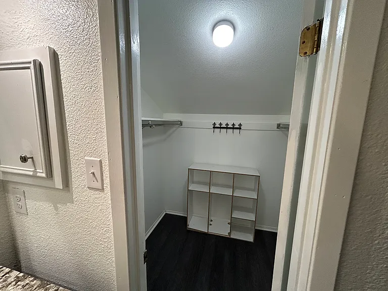 9215 Powhatan Dr — Photo 19