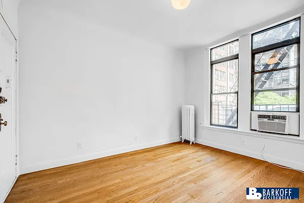 Rented by Barkoff Residential  | media 26