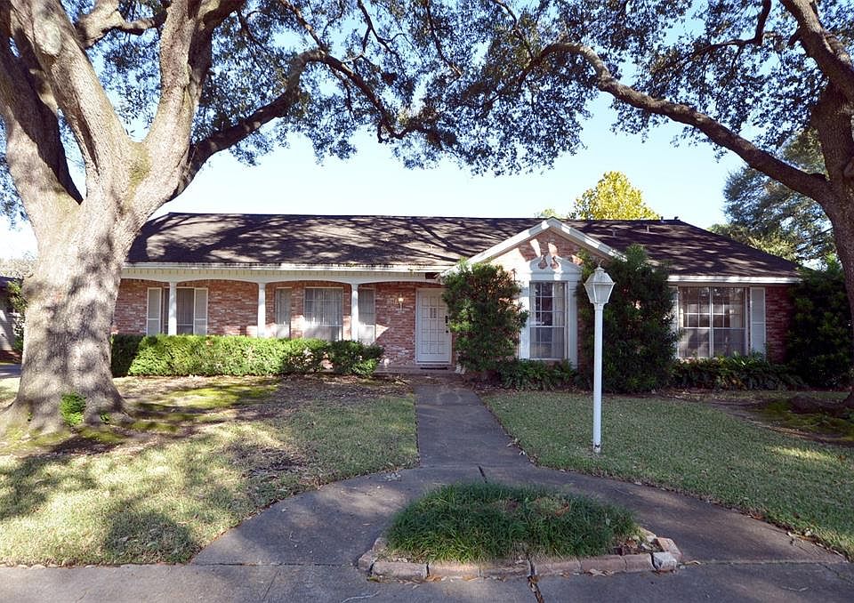 1st image of 8518 Dashwood Dr