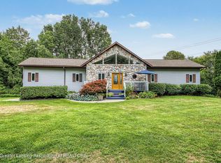 2068 Hubbard Rd, Charlotte, MI 48813