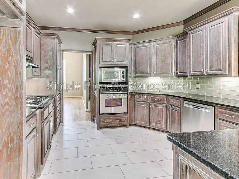 10709 Green Valley Rd — Photo 28