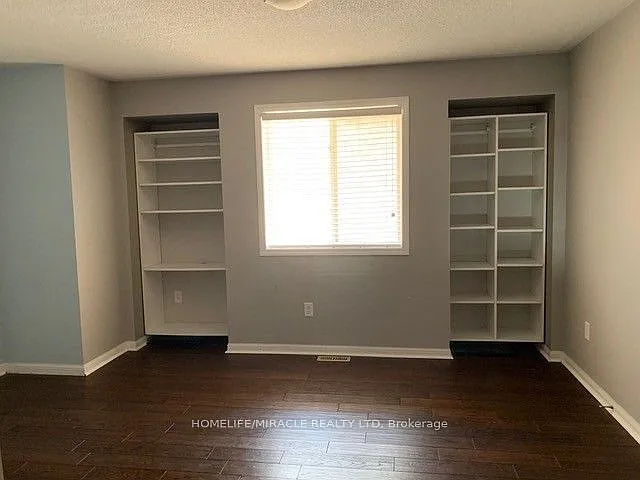 1509 Marshall Cres — Photo 9