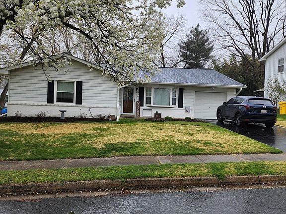 2nd image of 2281 Four Seasons Dr